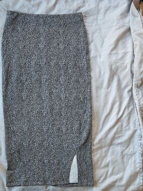 14th And Union Speckled Knit Pencil Skirt with Front Slit Size Small Bodycon